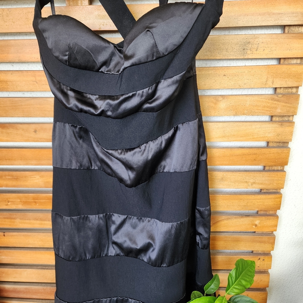 KITTY KAT Size 14 black figure-hugging midi dress - Picture 5 of 15